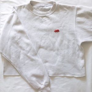 Brandy Melville Erica CA bear pullover